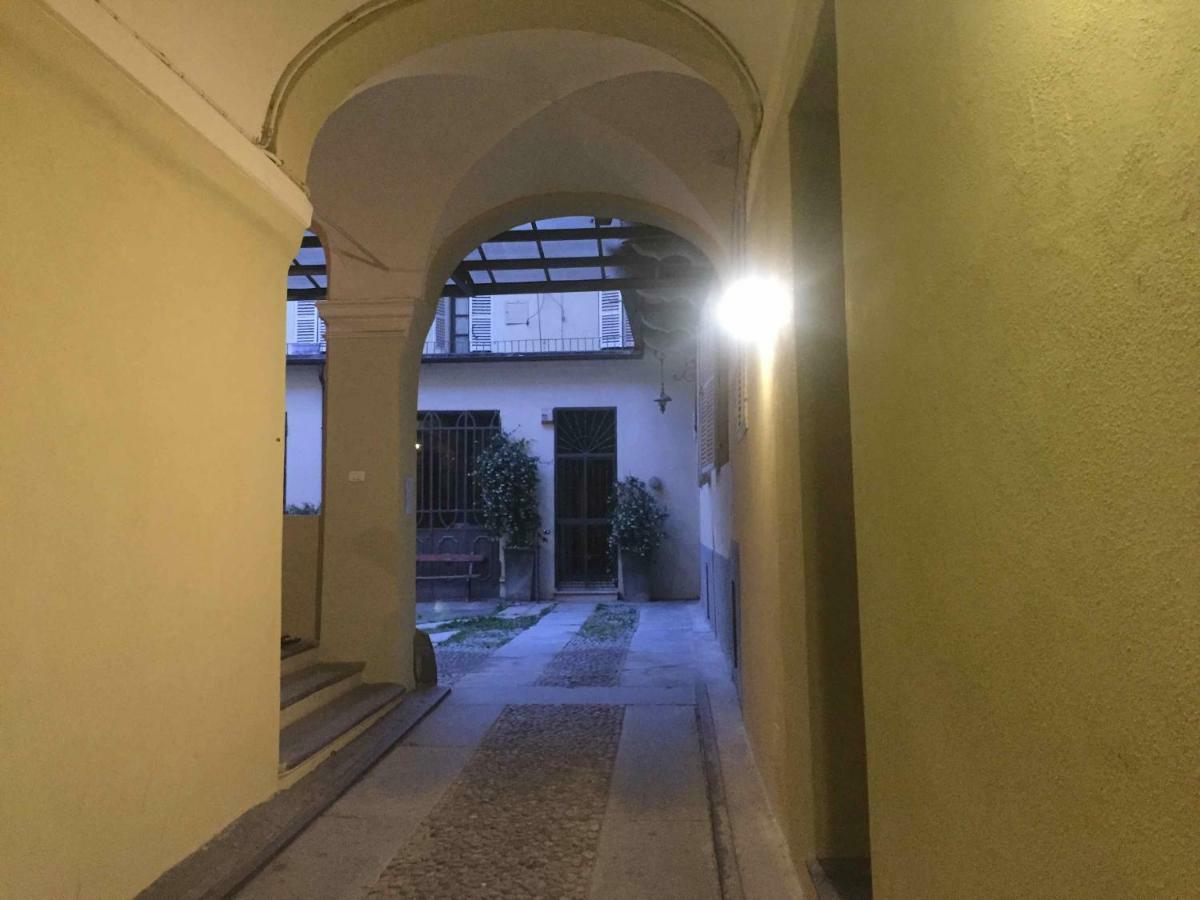 Lovely Apartments Barra Di Ferro Centro Storico Cuneo Exterior foto